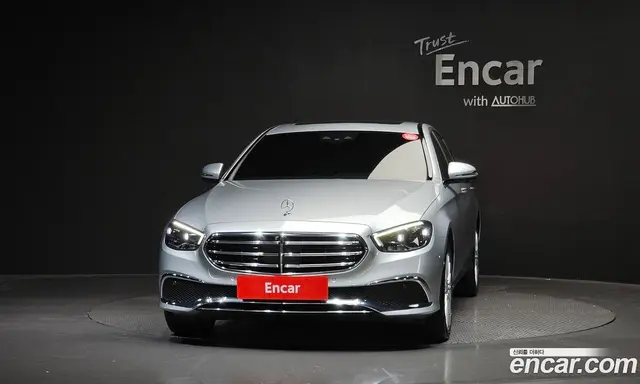 Mercedes-Benz E-Class 2021 1.9 автомат (гидро), миниатюра 3