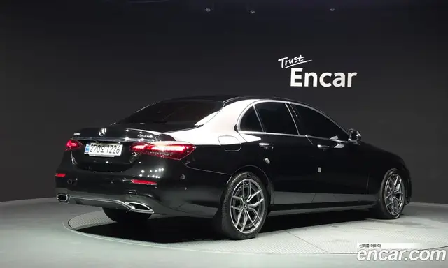 Mercedes-Benz E-Class 2021 1.9 автомат (гидро), миниатюра 2 Mercedes-Benz E-Class 2021 1.9 автомат (гидро), миниатюра 2