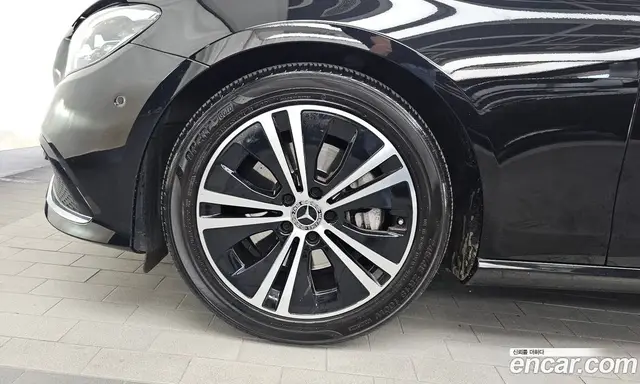 Mercedes-Benz E-Class 2022 2.0 автомат (гидро), миниатюра 5 Mercedes-Benz E-Class 2022 2.0 автомат (гидро), миниатюра 5