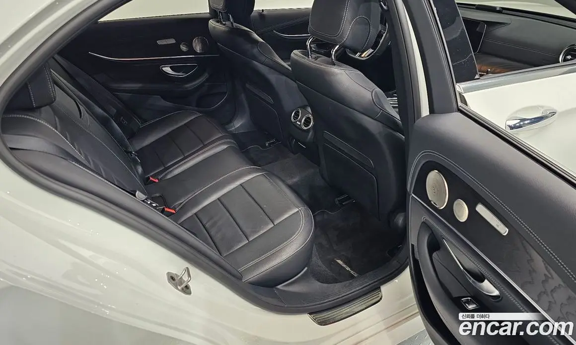 Mercedes-Benz E-Class 2022 2.0 автомат (гидро), фото 18