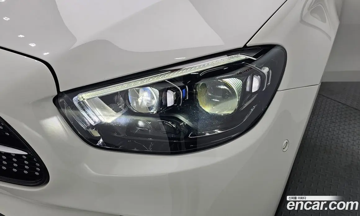 Mercedes-Benz E-Class 2022 2.0 автомат (гидро), фото 8