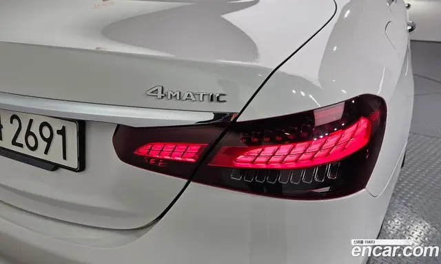 Mercedes-Benz E-Class 2022 2.0 автомат (гидро), миниатюра 9