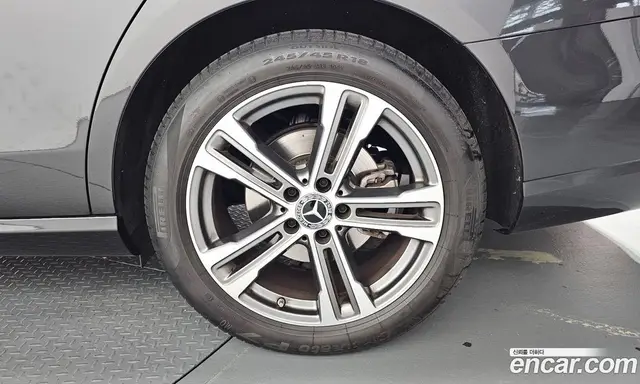 Mercedes-Benz E-Class 2023 2.0 автомат (гидро), миниатюра 7