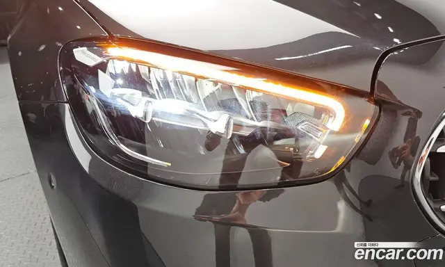Mercedes-Benz E-Class 2023 2.0 автомат (гидро), миниатюра 8