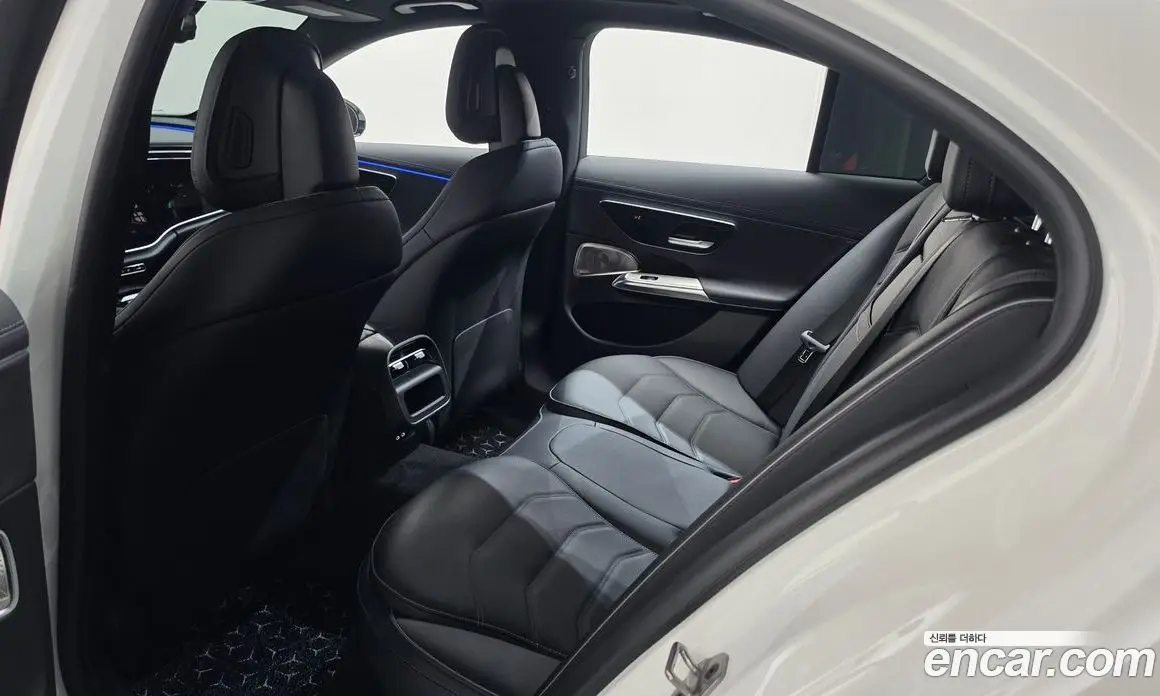 Mercedes-Benz E-Class 2024 2.0 автомат (гидро), фото 17
