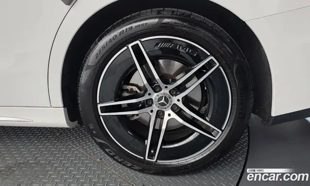 Mercedes-Benz E-Class 2024 2.0 автомат (гидро), миниатюра 7