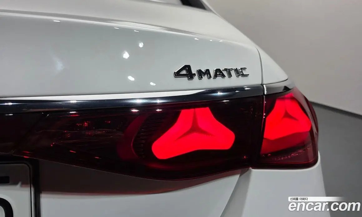 Mercedes-Benz E-Class 2024 2.0 автомат (гидро), фото 9