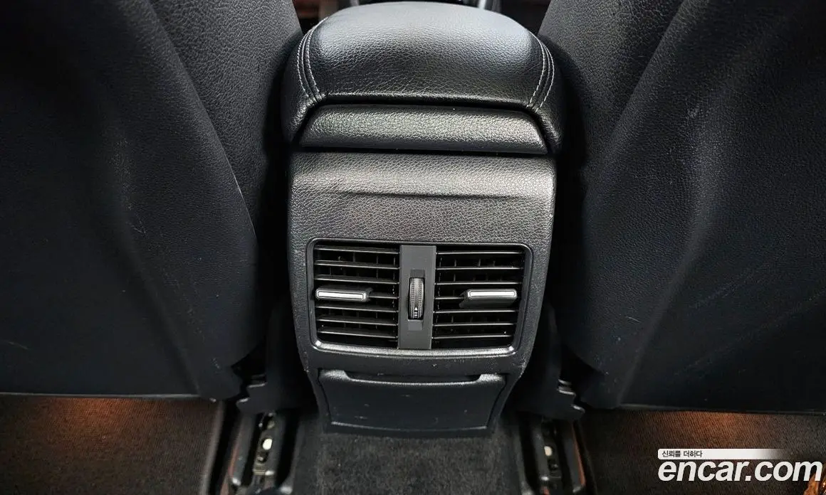 Mercedes-Benz GLA-Class 2018 2.0 автомат (гидро), фото 19 Mercedes-Benz GLA-Class 2018 2.0 автомат (гидро), фото 19