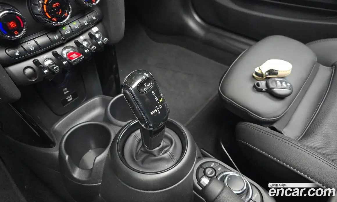 Mini Cooper 2022 1.5 автомат (гидро), фото 11