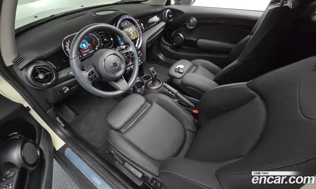 Mini Cooper 2022 1.5 автомат (гидро), миниатюра 9