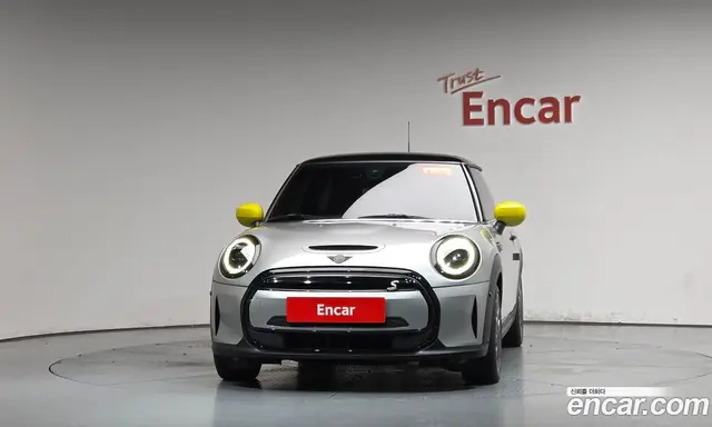 Mini Cooper 2023 автомат (гидро), миниатюра 2
