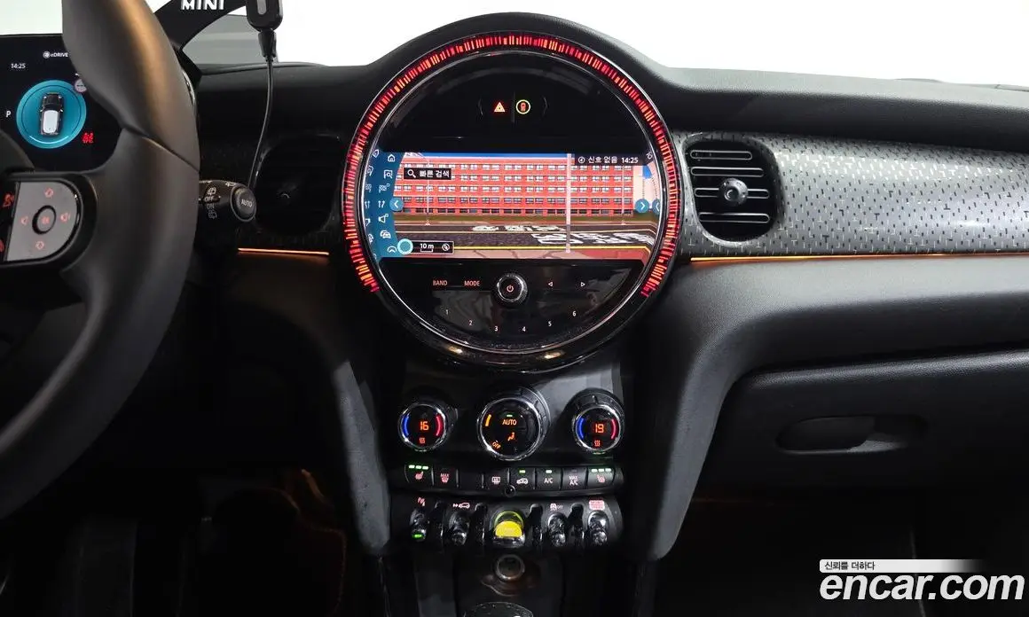 Mini Cooper 2023 автомат (гидро), фото 18