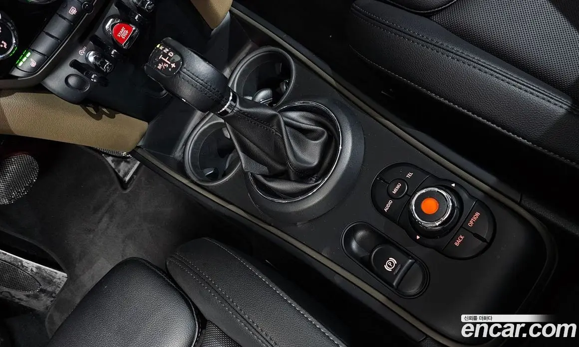 Mini Countryman 2017 2.0 автомат (гидро), фото 12 Mini Countryman 2017 2.0 автомат (гидро), фото 12