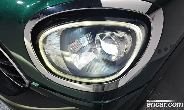 Mini Countryman 2017 2.0 автомат (гидро), миниатюра 8 Mini Countryman 2017 2.0 автомат (гидро), миниатюра 8