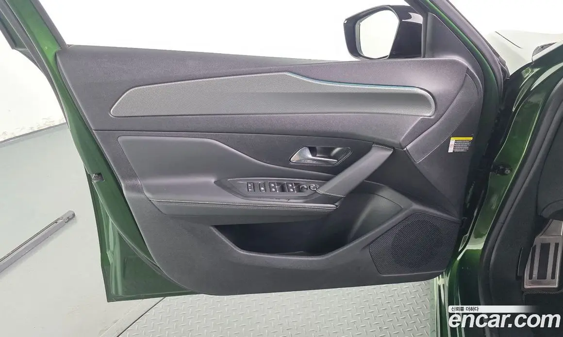 Peugeot 308 2022 1.5 автомат (гидро), фото 14 Peugeot 308 2022 1.5 автомат (гидро), фото 14