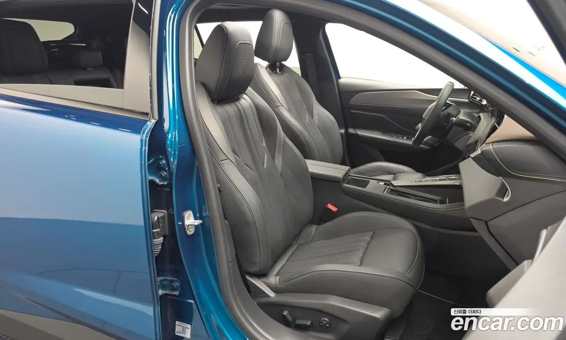 Peugeot 408 2025 1.2 автомат (гидро), фото 16 Peugeot 408 2025 1.2 автомат (гидро), фото 16