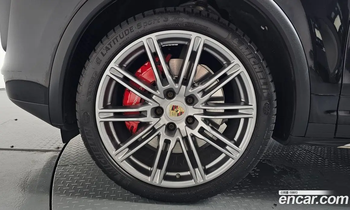 Porsche Cayenne 2015 4.8 автомат (гидро), фото 4 Porsche Cayenne 2015 4.8 автомат (гидро), фото 4