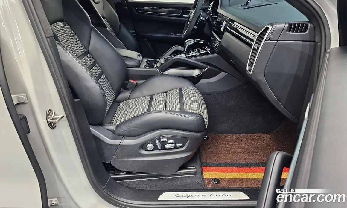 Porsche Cayenne 2020 4.0 автомат (гидро), фото 16 Porsche Cayenne 2020 4.0 автомат (гидро), фото 16