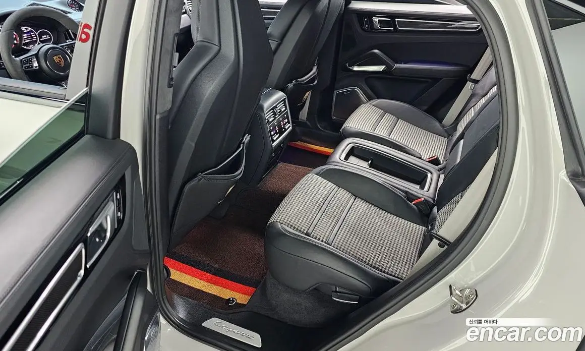 Porsche Cayenne 2020 4.0 автомат (гидро), фото 17 Porsche Cayenne 2020 4.0 автомат (гидро), фото 17