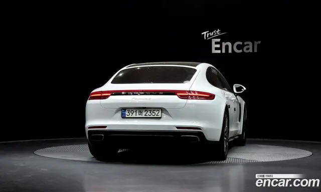 Porsche Panamera 2018 3.0 автомат (гидро), миниатюра 3 Porsche Panamera 2018 3.0 автомат (гидро), миниатюра 3