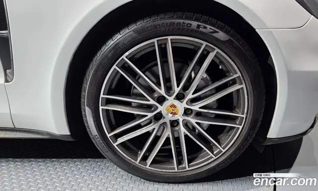 Porsche Panamera 2018 3.0 автомат (гидро), миниатюра 6 Porsche Panamera 2018 3.0 автомат (гидро), миниатюра 6