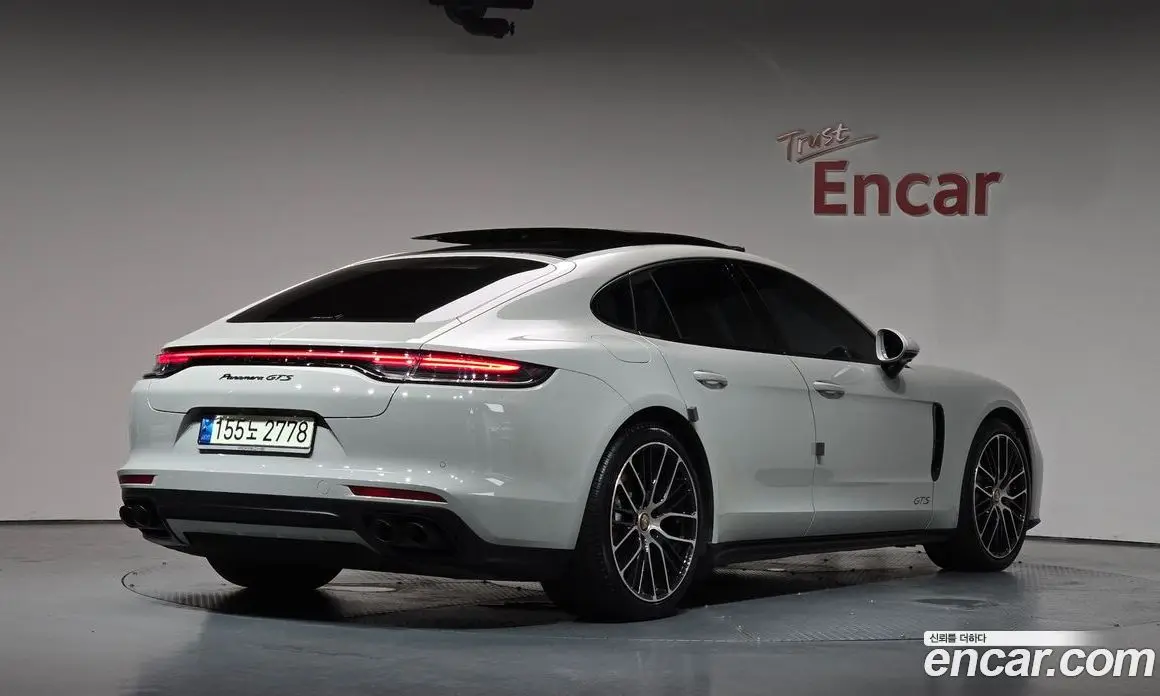 Porsche Panamera 2021 4.0 автомат (гидро), фото 1 Porsche Panamera 2021 4.0 автомат (гидро), фото 1