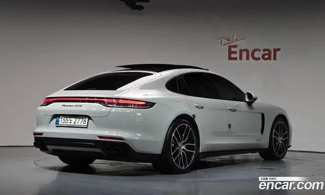Porsche Panamera, 2021, 67 805 км