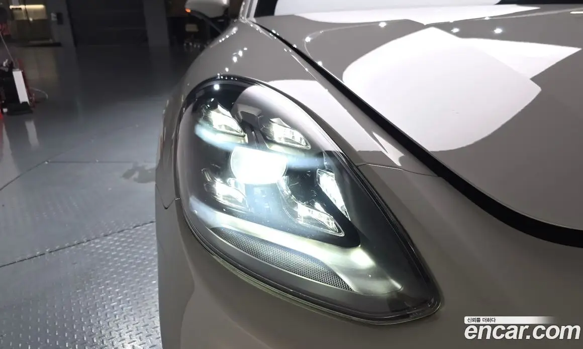 Porsche Panamera 2021 4.0 автомат (гидро), фото 7 Porsche Panamera 2021 4.0 автомат (гидро), фото 7