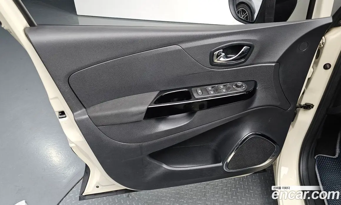 Renault (Samsung) QM3 2014 1.5 автомат (гидро), фото 13 Renault (Samsung) QM3 2014 1.5 автомат (гидро), фото 13