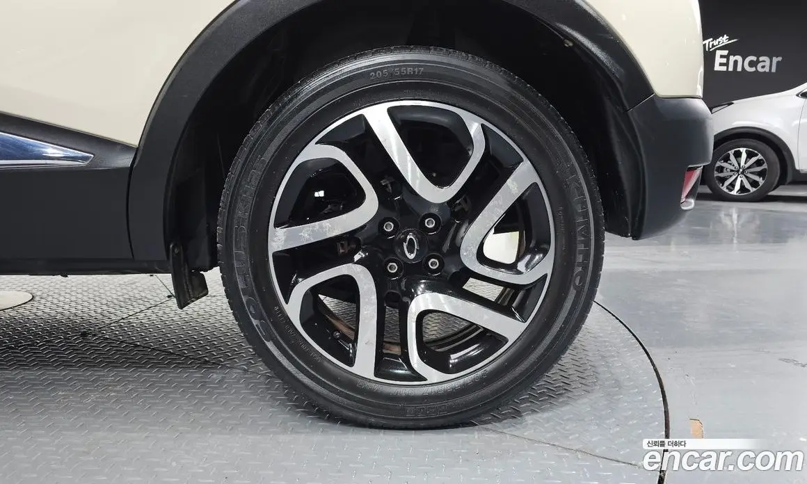 Renault (Samsung) QM3 2014 1.5 автомат (гидро), фото 6 Renault (Samsung) QM3 2014 1.5 автомат (гидро), фото 6