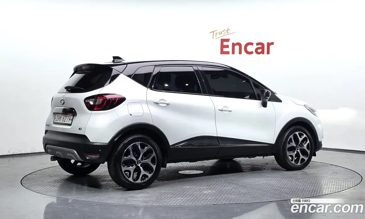 Renault (Samsung) QM3 2019 1.5 автомат (гидро), фото 1 Renault (Samsung) QM3 2019 1.5 автомат (гидро), фото 1