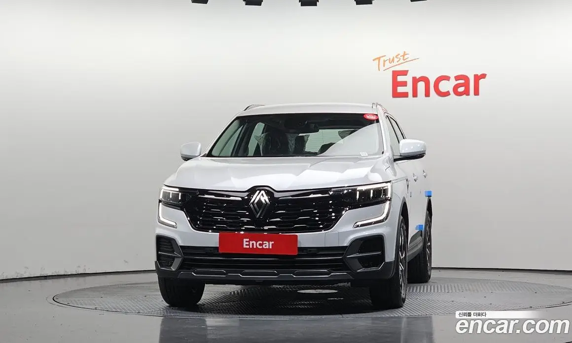 Renault (Samsung) QM6 2026 2.0 автомат (гидро), фото 3 Renault (Samsung) QM6 2026 2.0 автомат (гидро), фото 3