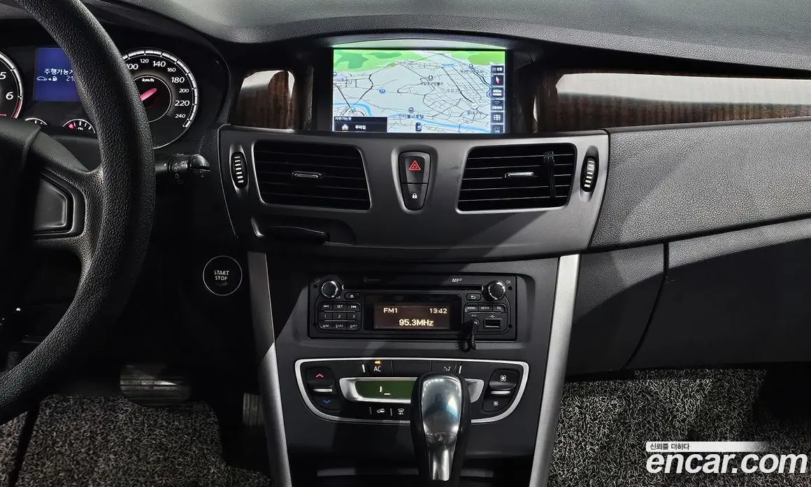Renault (Samsung) SM5 2013 2.0 автомат (гидро), фото 20 Renault (Samsung) SM5 2013 2.0 автомат (гидро), фото 20