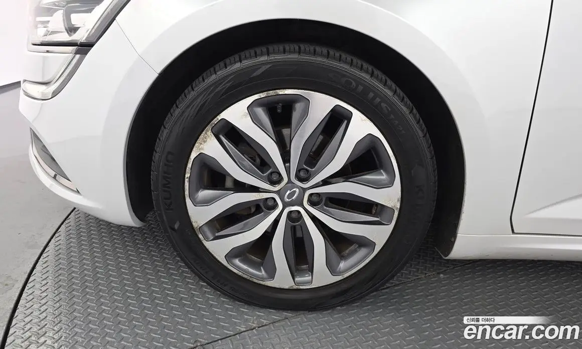 Renault (Samsung) SM6 2016 2.0 автомат (гидро), фото 5 Renault (Samsung) SM6 2016 2.0 автомат (гидро), фото 5