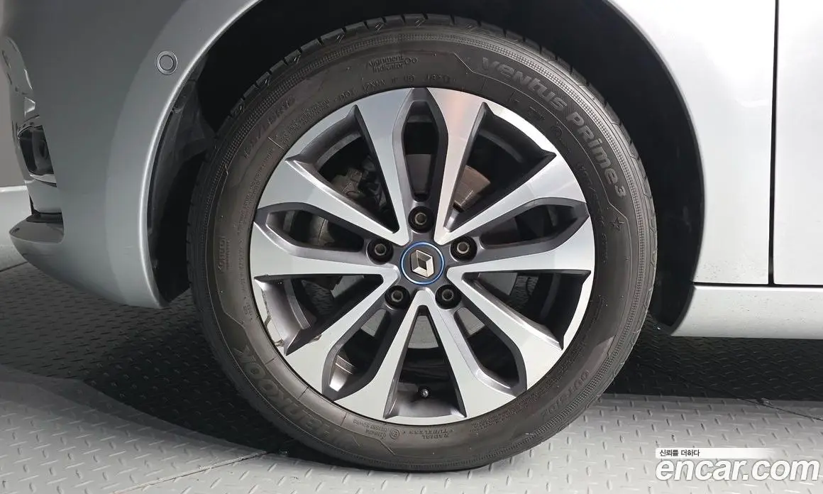 Renault (Samsung) Zoe 2021 0.2 автомат (гидро), фото 5 Renault (Samsung) Zoe 2021 0.2 автомат (гидро), фото 5