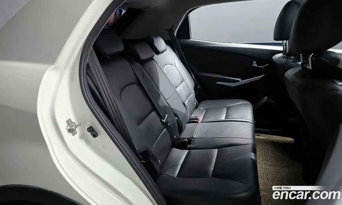 SsangYong Korando 2017 2.2 автомат (гидро), фото 18