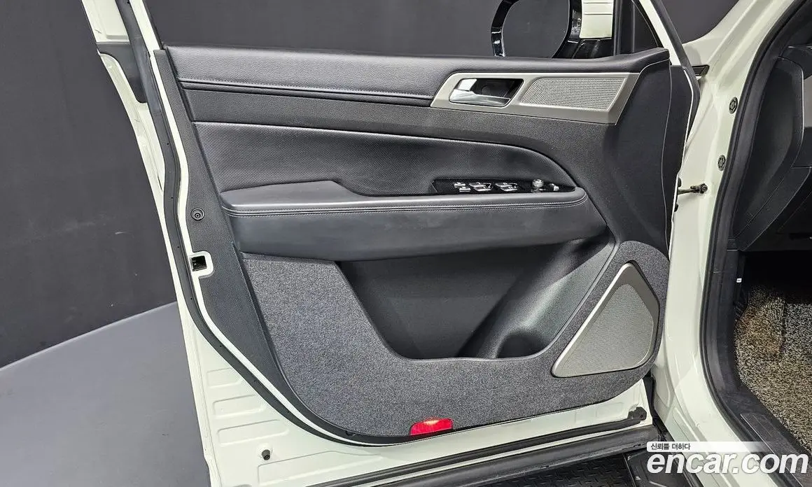 SsangYong Rexton 2017 2.2 автомат (гидро), фото 14