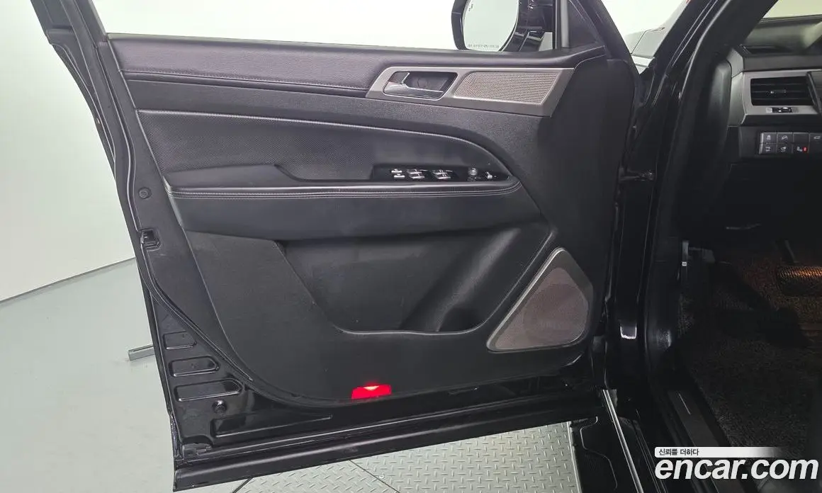 SsangYong Rexton 2019 2.2 автомат (гидро), фото 14