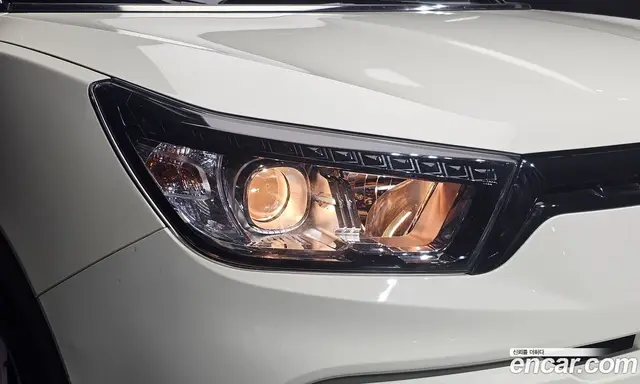 SsangYong TIBOLI 2017 1.6 автомат (гидро), миниатюра 7