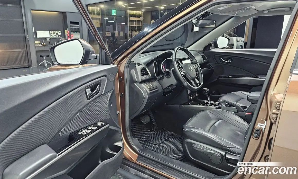SsangYong TIBOLI 2017 1.6 автомат (гидро), фото 13 SsangYong TIBOLI 2017 1.6 автомат (гидро), фото 13