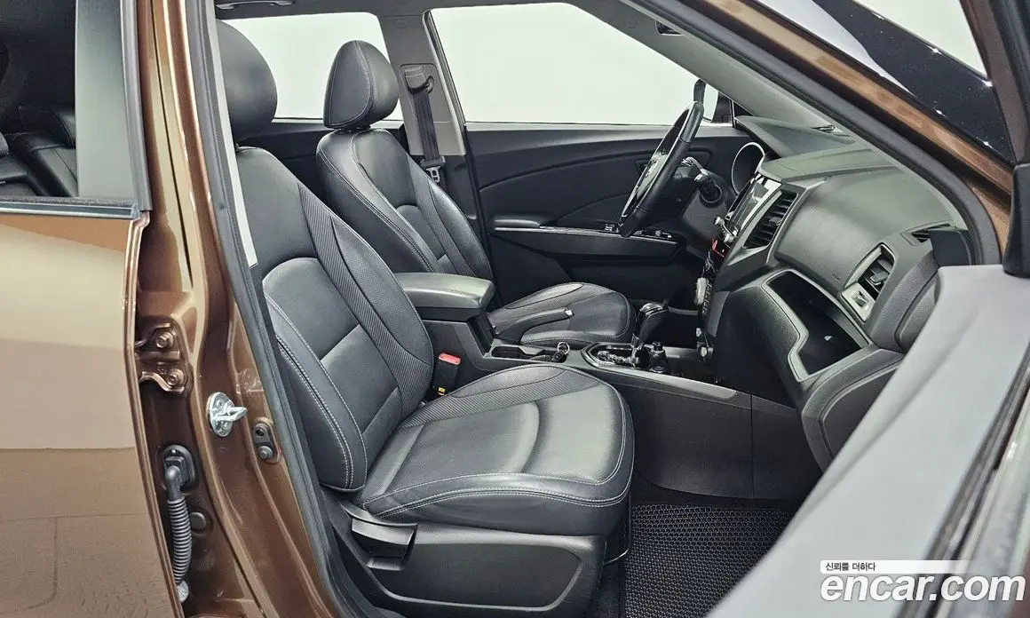 SsangYong TIBOLI 2017 1.6 автомат (гидро), фото 16 SsangYong TIBOLI 2017 1.6 автомат (гидро), фото 16
