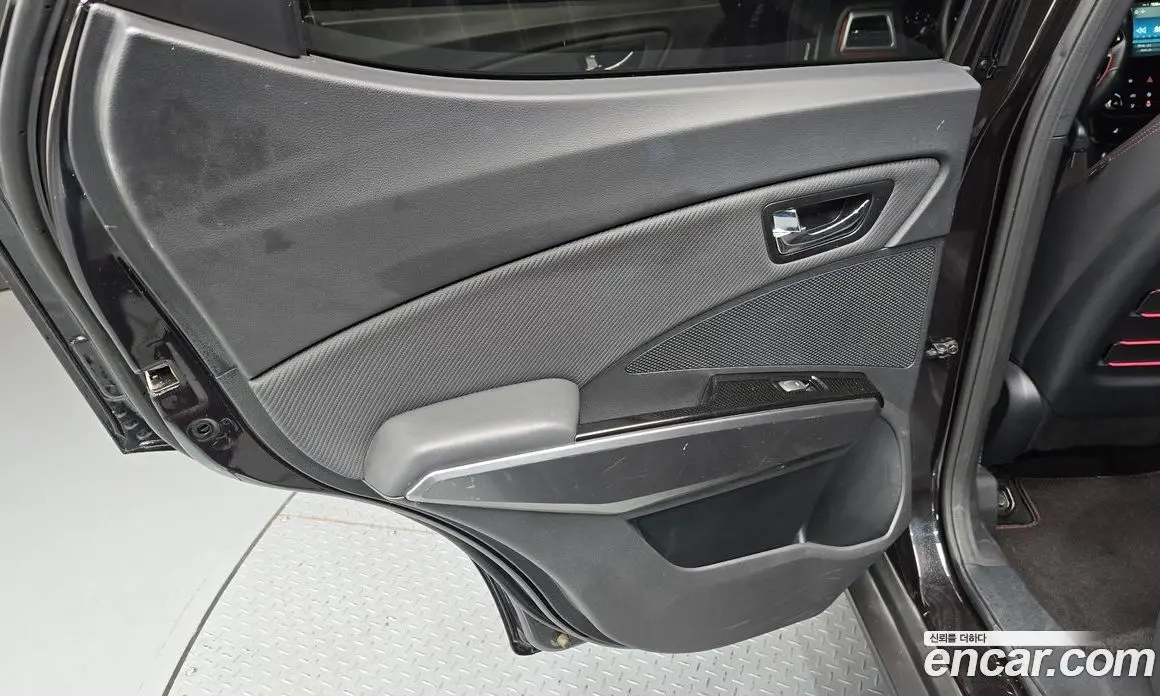 SsangYong TIBOLI 2022 1.5 автомат (гидро), фото 15
