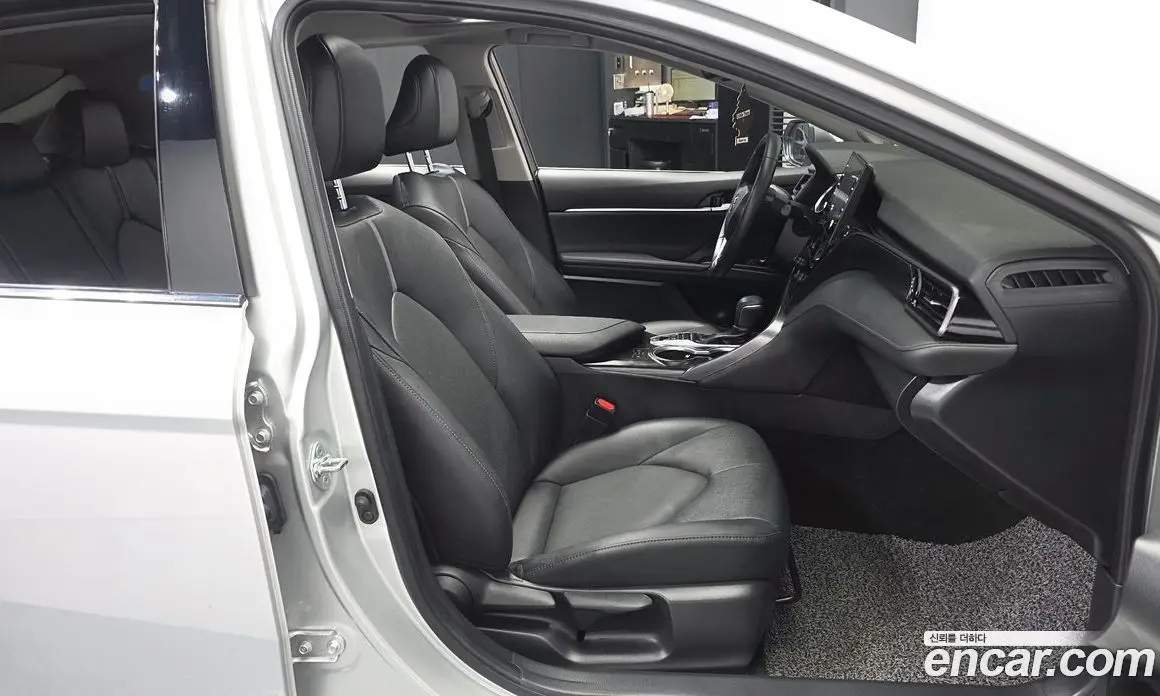 Toyota Camry 2023 2.5 автомат (гидро), фото 17 Toyota Camry 2023 2.5 автомат (гидро), фото 17