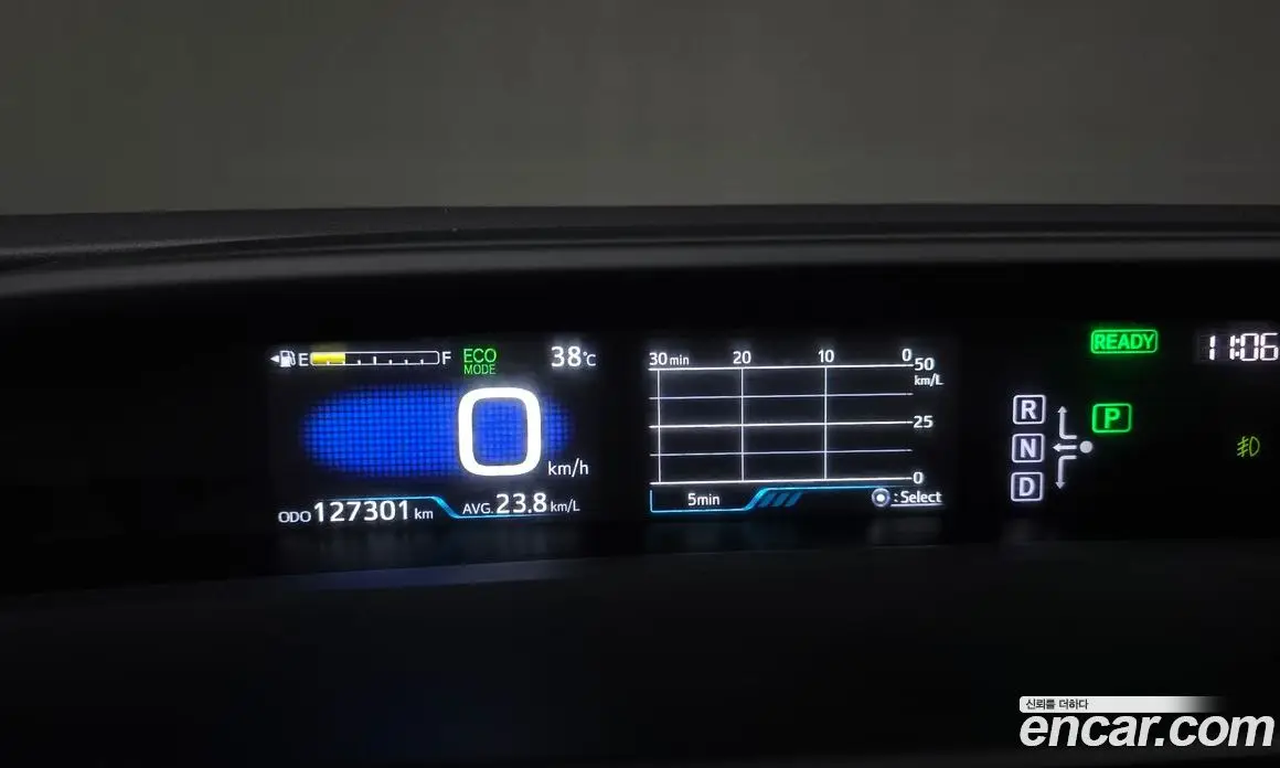 Toyota Prius 2018 1.8 автомат (гидро), фото 11