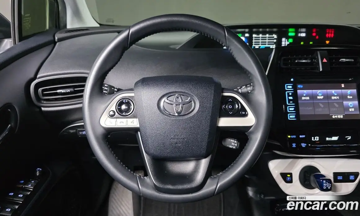 Toyota Prius 2018 1.8 автомат (гидро), фото 20