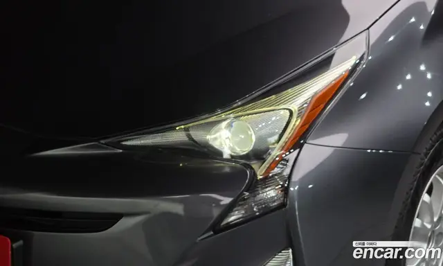 Toyota Prius 2018 1.8 автомат (гидро), миниатюра 8