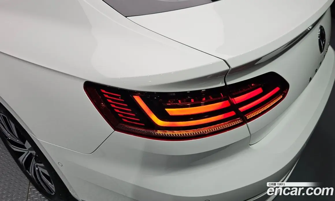 Volkswagen Arteon 2019 2.0 автомат (гидро), фото 9 Volkswagen Arteon 2019 2.0 автомат (гидро), фото 9