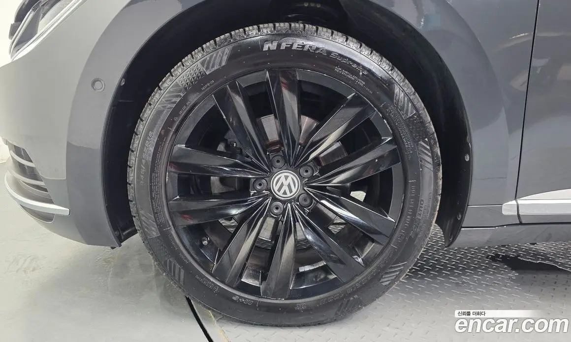 Volkswagen Arteon 2019 2.0 автомат (гидро), фото 5 Volkswagen Arteon 2019 2.0 автомат (гидро), фото 5