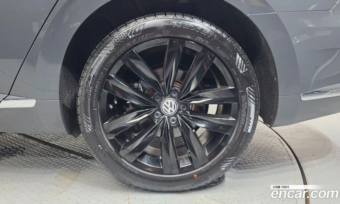 Volkswagen Arteon 2019 2.0 автомат (гидро), фото 7 Volkswagen Arteon 2019 2.0 автомат (гидро), фото 7