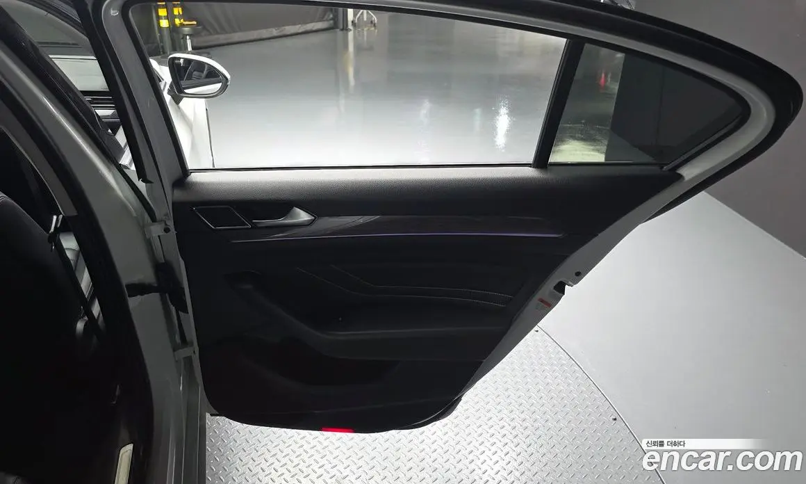 Volkswagen Passat 2021 2.0 автомат (гидро), фото 15 Volkswagen Passat 2021 2.0 автомат (гидро), фото 15